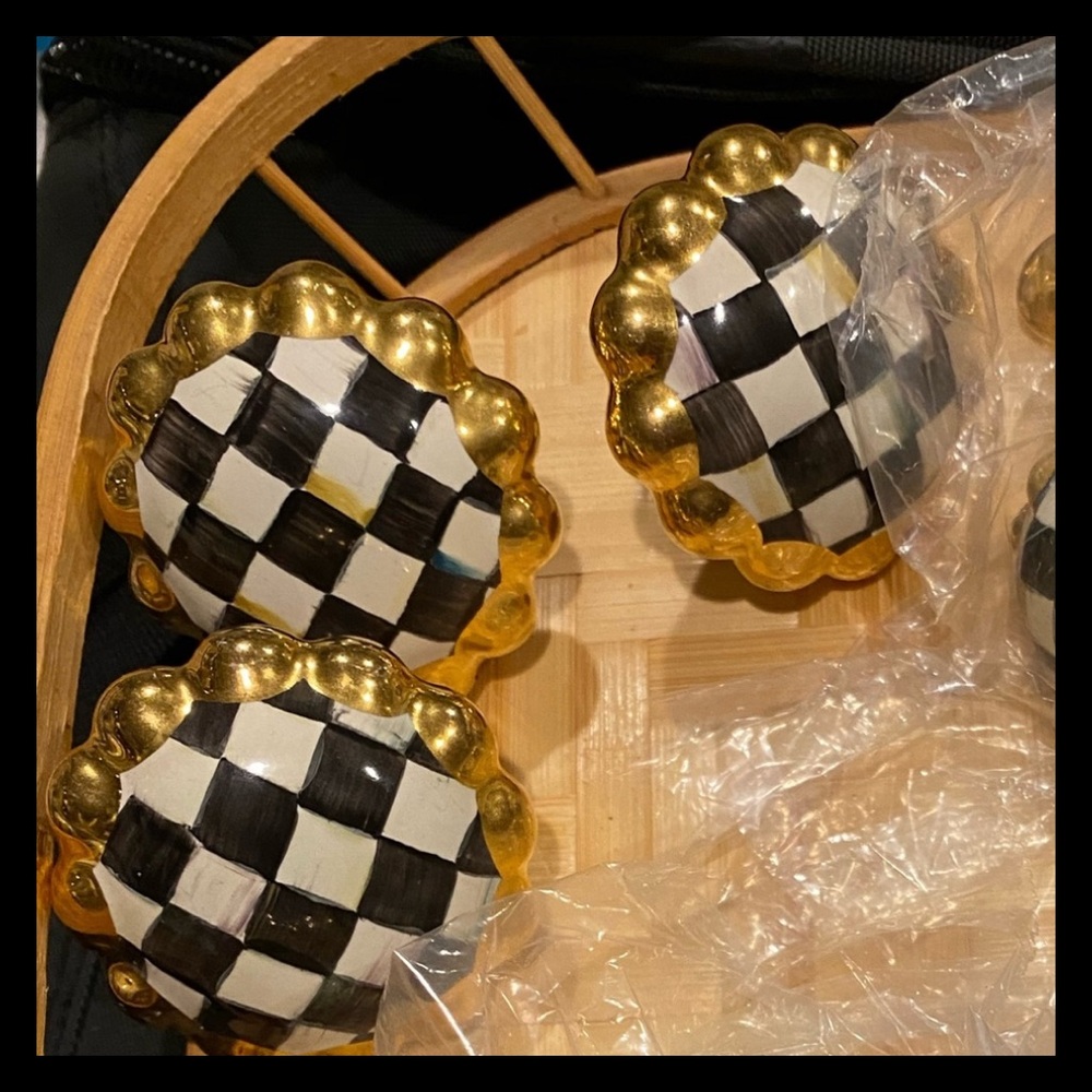 4 MacKenzie-Childs Gold and Checkered Ceramic Knobs